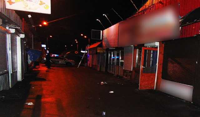 В киевском кафе пьяный мужчина порезал иностранца