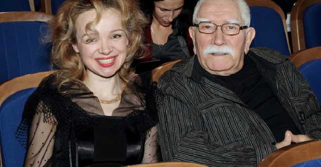 Два в одном: Джигарханян вышел из больницы и сразу развелся