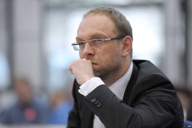 Сергій Власенко: Президент Порошенко вже «напрацював» на п’ять імпічментів