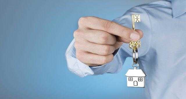 Главный винницкий спасатель забыл о «подаренной» мэрией квартире