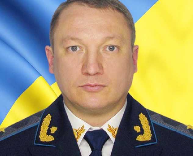 Прокурор Володимир Комашко - жебрак при родичах мільйонерах