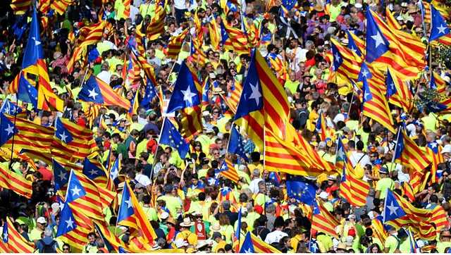 Премьер-министр Испании пообещал "восстановить законность" в Каталонии