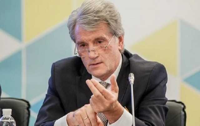 Ющенко пытается вернуться в большую политику для зарабатывания денег – политолог