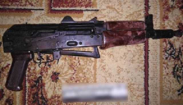 Полиция разоружила селянина, пытавшегося расстрелять жену и ребёнка