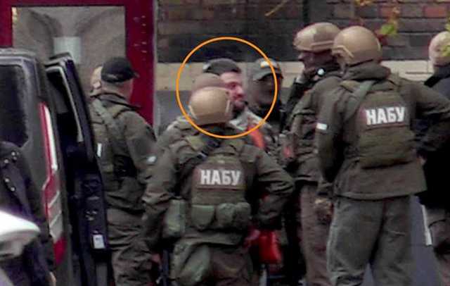 Сына Авакова привезли в НАБУ