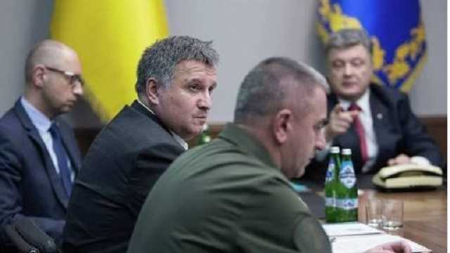 Михаил Подоляк: «Красные линии никто не отменял»