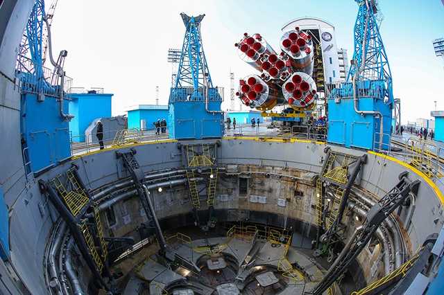 Гройсман: Украина поможет Канаде построить космодром и запускать наноспутники