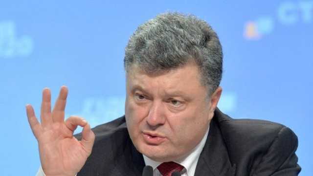 Президент Порошенко має сам подати у відставку, – активіст