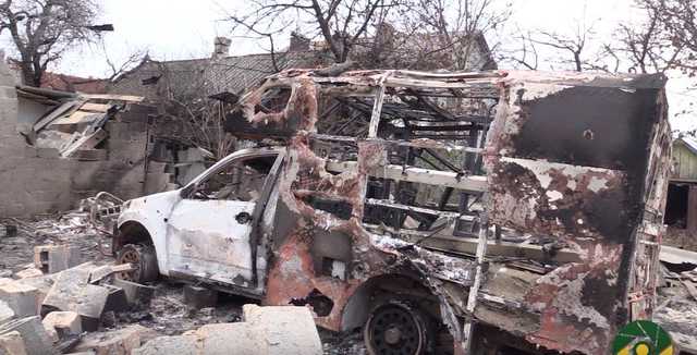 В Песках во время обстрела военных медиков был уничтожен санитарный автомобиль