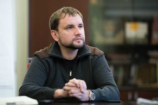 Это шантаж: Вятрович о возможном запрете въезда в Польшу