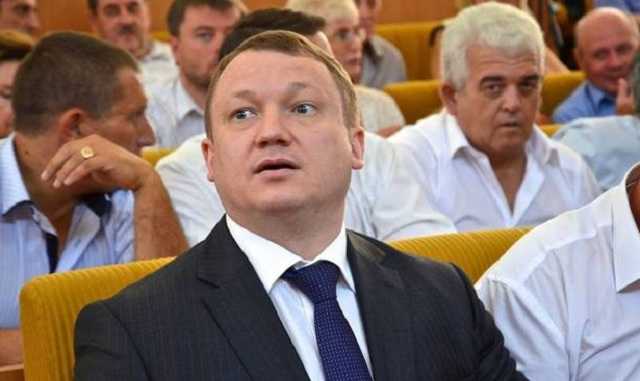 Що вони собі нарозслідували: Прокурор Чернігівської області Комашко Володимир Володимирович