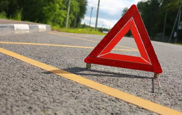 У страшній ДТП на Житомирщині загинуло двоє людей, багато поранених