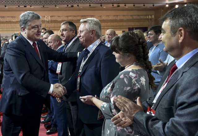 Порошенко: в земельній сфері ліквідується інститут «смотрящих»