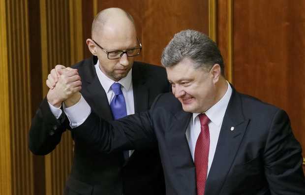 Яценюк против Порошенко: лидер "Народного фронта" хочет изменить полномочия президента