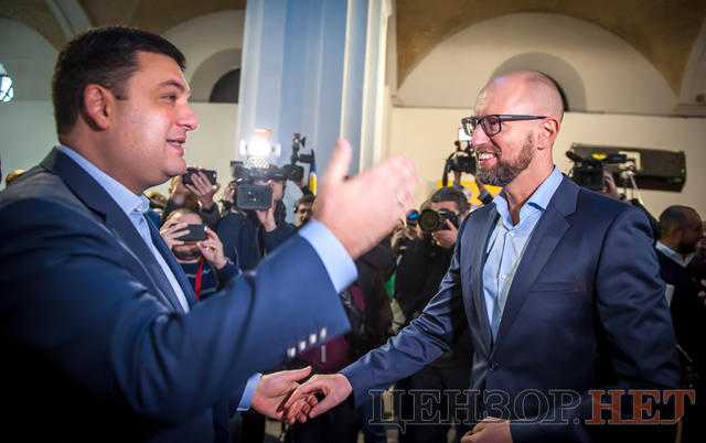 Сергей Щербина: «Главная интрига съезда «Народного фронта» связана с Гройсманом»