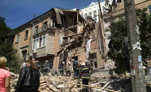 Киевляне, которые лишились квартир из-за взрыва газа, 4 месяца остаются без жилья