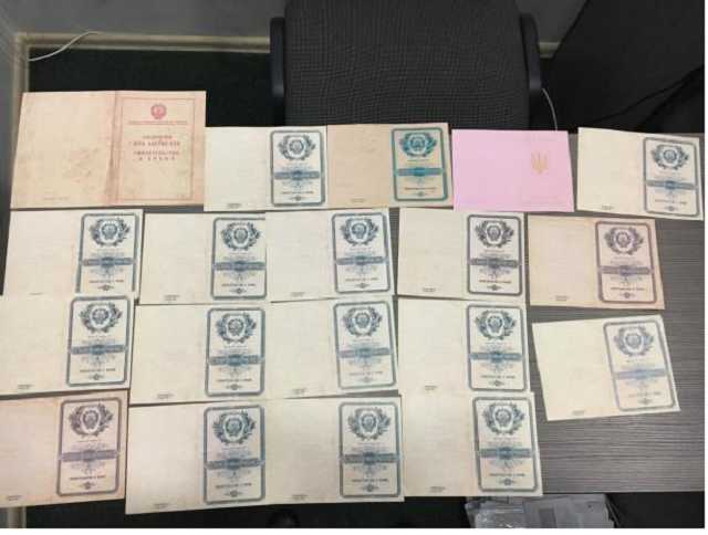 У СБУ відзвітували про ліквідацію двох центрів з оформлення подвійного громадянства