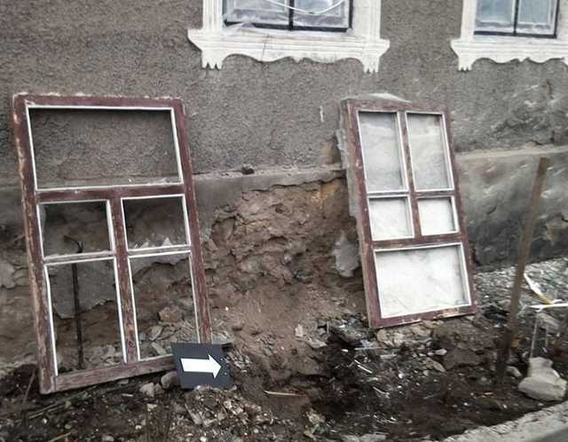 Загарбники обстріляли житловий сектор Трьохізбенки