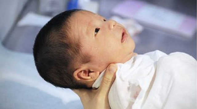 У пологовий – зі шкільної парти: наймолодшій мамі Ужгорода – 13 років