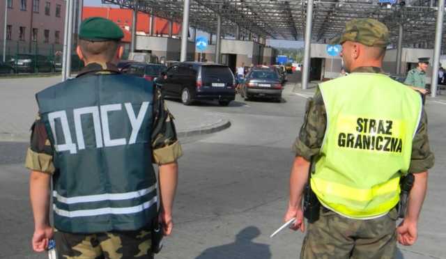 Польский чиновник раскрыл тайну черного списка украинцев