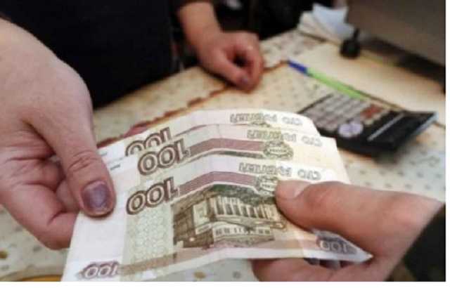 Зарплаты в "ДНР": У кого сейчас большие, средние и малые заработки