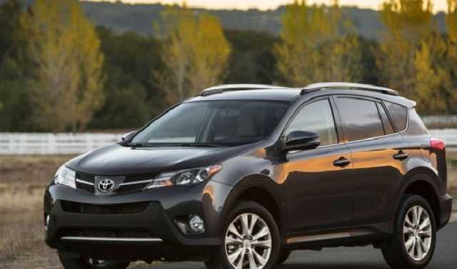 В центре Харькова облили кислотой машину генконсула России