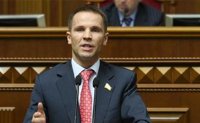 Для Порошенко нет ограничений, сегодня он царь – нардеп Деревянко