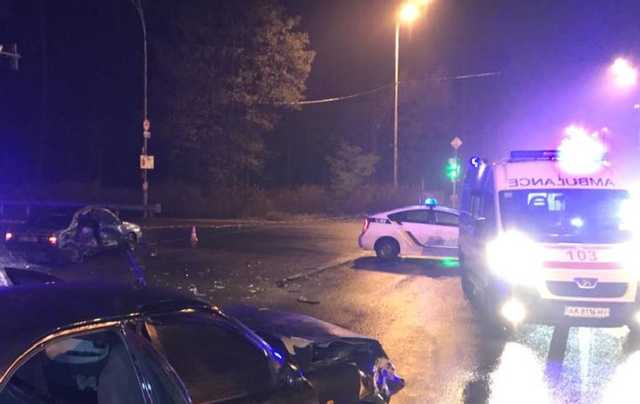 На кольцевой дороге Киева в аварии пострадали семь человек