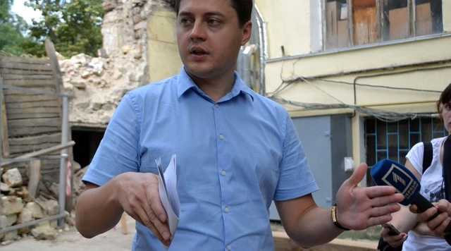 Гройсману на заметку: глава Одесского ГАСКа Александр Авдеев заплатил российскому олигарху $300 тысяч за вино