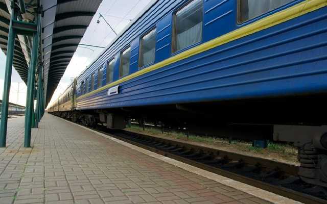 Украинским поездам хотят повысить скорость за счет снижения веса