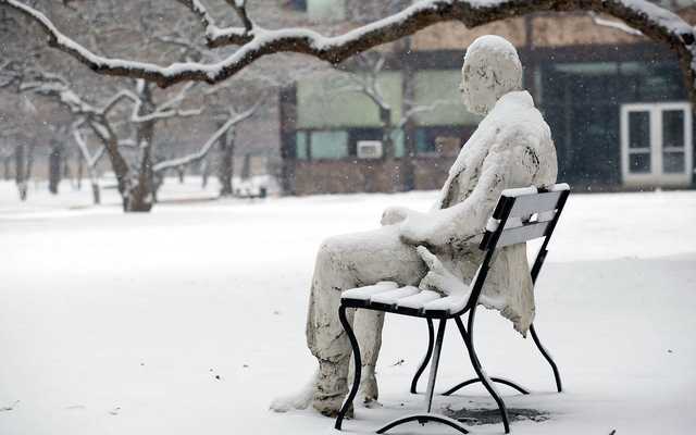 В Одессе насмерть замерз дворник, которого выселили из подвала