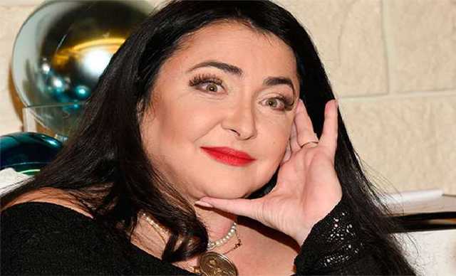 Путин и СССР: запрещенная в Украине певица похвасталась странными сувенирами в США