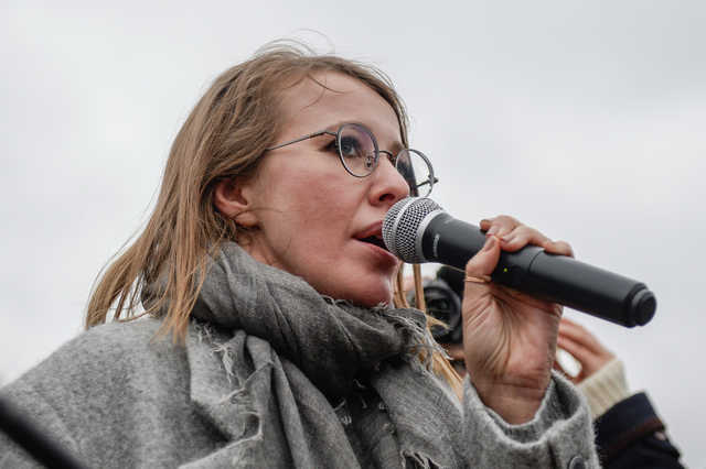 Собчак звинуватила Крим у зубожінні росіян