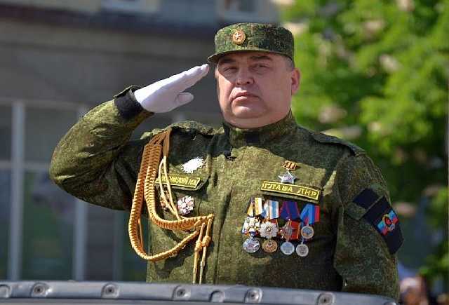 «Эпическая» схватка марионеток в Луганске