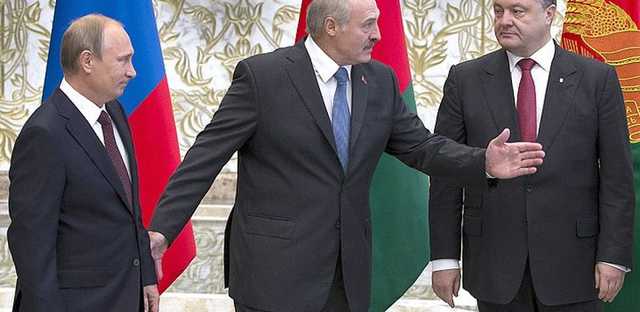 Глава МВД Украины: Минские договоренности – “мертвы”. На Донбассе 35 тыс. боевиков