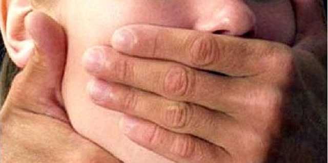 Сельские подростки за долг в 15 гривен похитили восьмиклассника