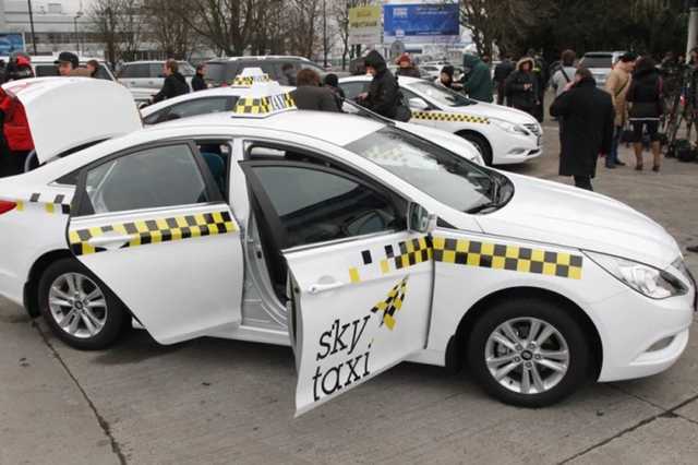 Скандал с таксистом в Киеве: мать с больным ребенком жестоко унизили