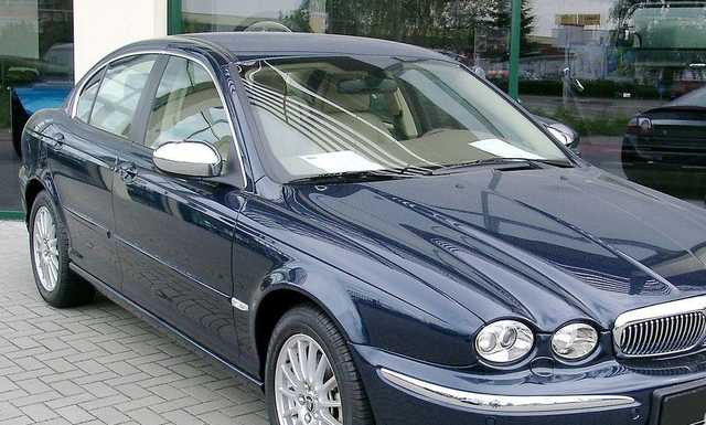 Кинув компаньйона: у Чернігові колишній працівник СТО викрав 3 елітні автівки