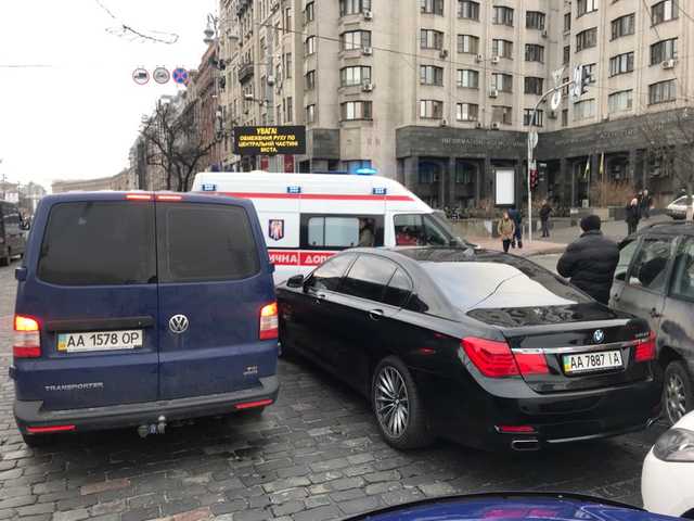 Центр Киева парализован в пробках из-за задержания Михо. Крещатик перекрыли