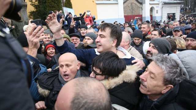 Страх Порошенко и игра Авакова: как закончится охота на Саакашвили