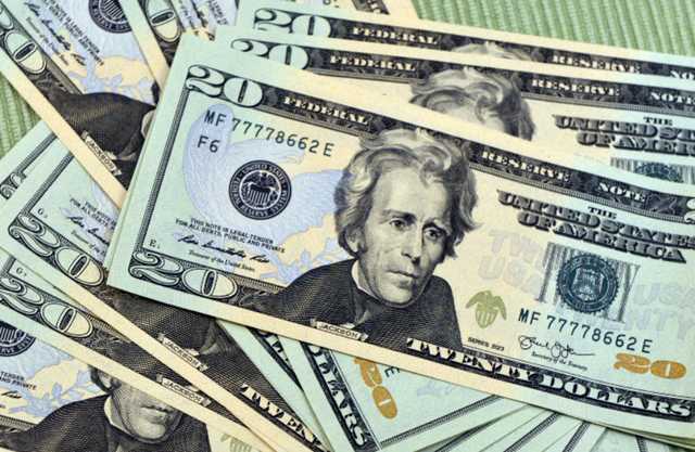 «Ждем доллар выше 30 грн». Эксперты расписали курс по месяцам