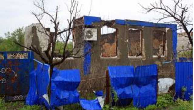 Уничтожен на 90%: Появились жуткие фото разрушенного поселка под Дебальцево