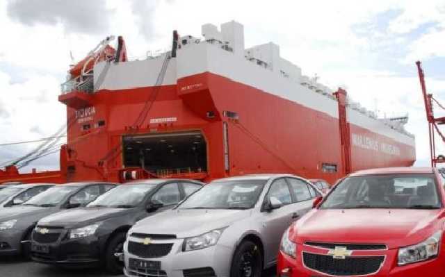 Льготная растаможка автомобилей делает свое дело