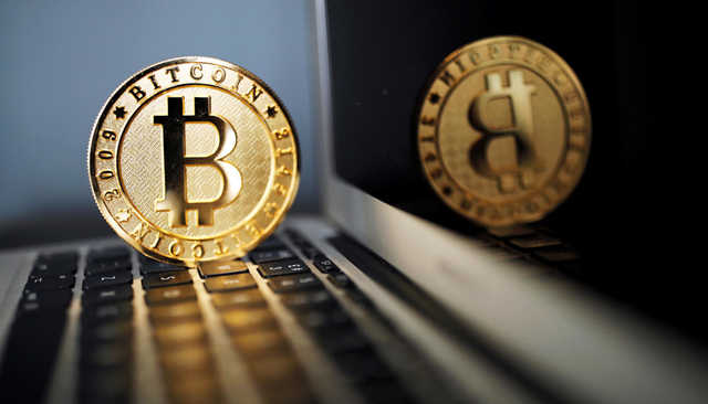 Хакеры взломали биржу криптовалют и совершили огромную кражу. Что будет с биткоином