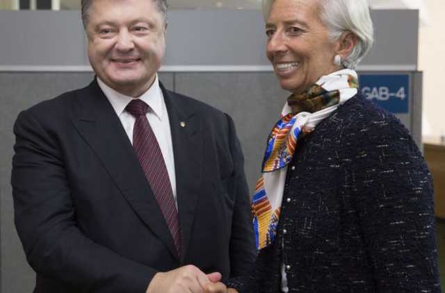 Порошенко дал МВФ обещание на днях внести законопроект об антикоррупционном суде