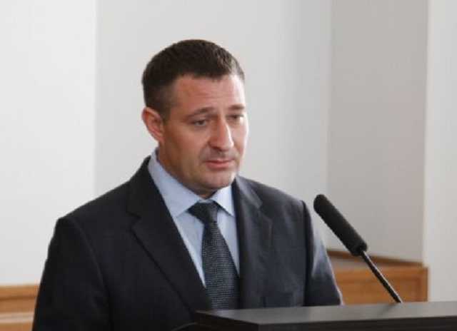 Кассир Ляшко Олег Аверьянов освоит еще 400 миллионов бюджетных гривен на вертолетах