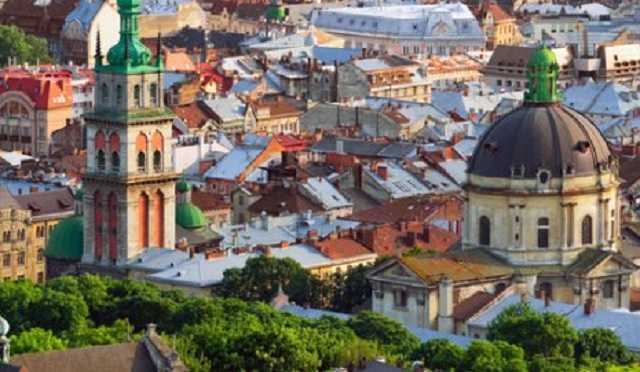 «Коммунальная афера»: как ЛГС вместе с медведчуковцами «отжимает» у предпринимателей рынок «Привокзальный»