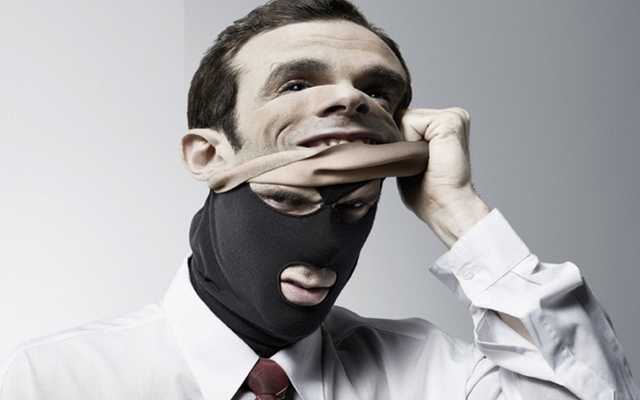 В Луцке прохожие жестоко наказали афериста, выдающего себя за раненого АТОшника