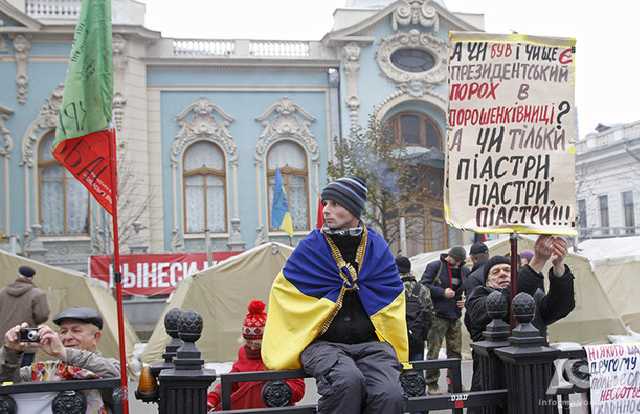 Не боятся народного гнева: власть "купила" силовиков и руководителей телеканалов — эксперт