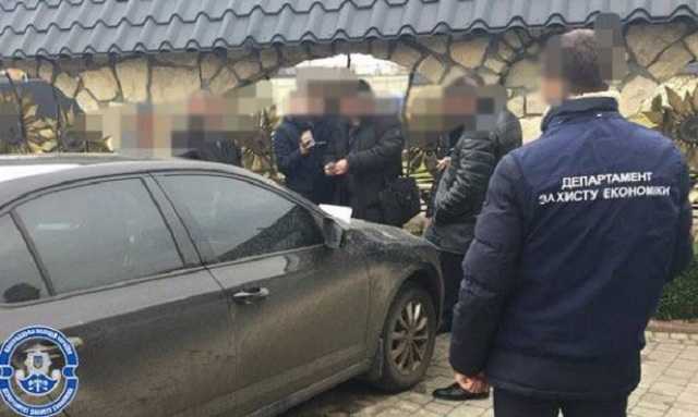 Мэра Старого Самбора задержали при попытке дать полицейским 2 тыс. долл. взятки